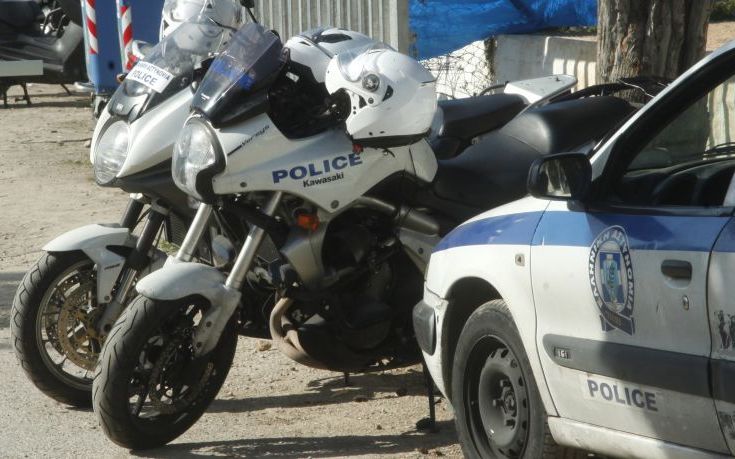 Χρυσοχοΐδης : Μετακίνησε άλλους 100 αστυνομικούς – Ενισχύονται 16 ΤΑ στην Αττική
