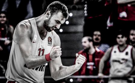 Ατζέντης Μιλουτίνοφ : «Αν μείνει στον Ολυμπιακό, θα δώσει το 100%»