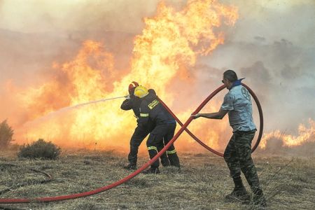 Συναγερμός στη Ζάκυνθο : Φωτιά στον Άγιο Κήρυκα