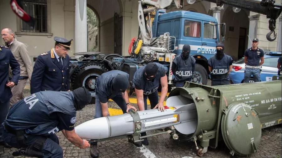 Πύραυλος εντοπίστηκε σε οπλοστάσιο ακροδεξιών στην Ιταλία