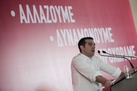 Θα είναι ο Τσίπρας ο ένας και μοναδικός υποψήφιος στην Προεδρία του νέου κόμμματος;