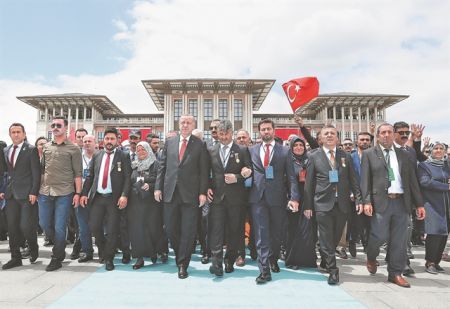 Οι (α)βεβαιότητες του Ταγίπ Ερντογάν