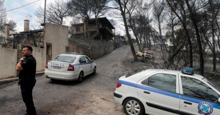 Οταν ο Τσουβάλας ήταν περήφανος για την ΕΛ.ΑΣ που έβλεπε το Μάτι να καίγεται