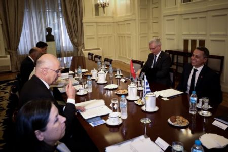 Γερουσιαστής Μενέντεζ: Η Τουρκία παραβιάζει τον ελληνικό εναέριο χώρο και διεξάγει παράνομες γεωτρήσεις