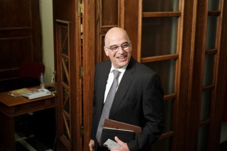 Δένδιας: Η Τουρκία να επιστρέψει στη λογική