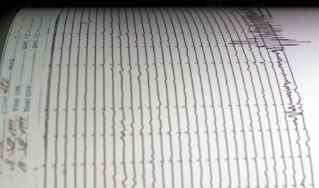 Σεισμός: Κατέρρευσε ακατοίκητο κτίριο στην Ερμού