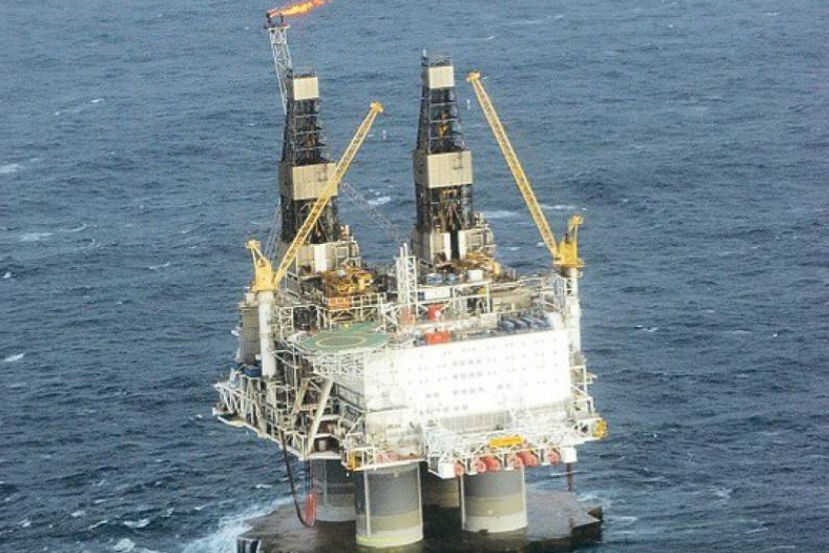 Πετρελαιοκηλίδα στο Βόρειο Ατλαντικό μετά από  ατύχημα σε εξέδρα εξόρυξης αργού πετρελαίου