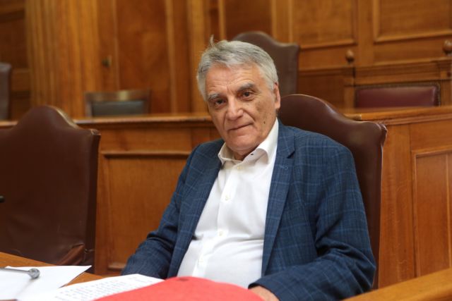 Πουλάκης: Με πήραν τηλέφωνο ενώ έχω παραιτηθεί