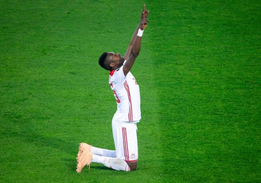 Το μήνυμα του Ολυμπιακού για τον Σισέ και τη Σενεγάλη