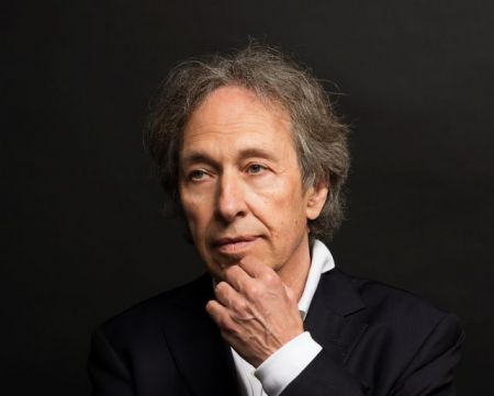 Μεταξύ των άκρων