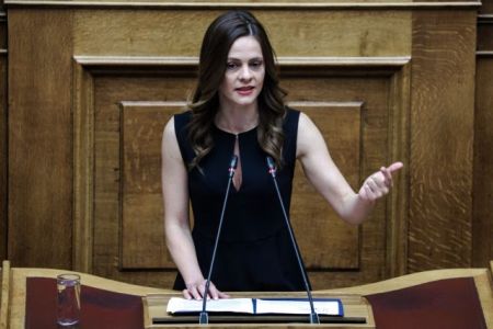 Αχτσιόγλου: Απέναντι σε κάθε ενέργεια που θα υποβιβάσει το εισόδημα εργαζομένων