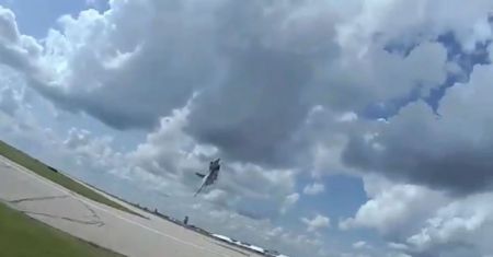 Εντυπωσιακό βίντεο : Χαμηλό πέρασμα από αμερικανικό F-16