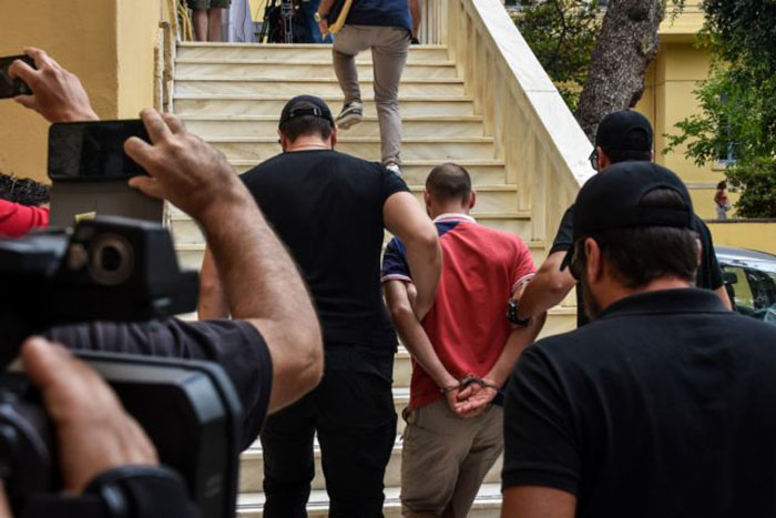 Δολοφονία βιολόγου : Συγκλονίζει ο πατέρας του δράστη – Η δημόσια συγγνώμη