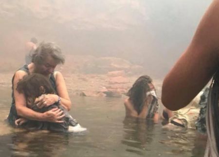 Μάτι, 23 Ιουλίου 2018: «Μας κατέστρεψαν. Μας άφησαν να καούμε»