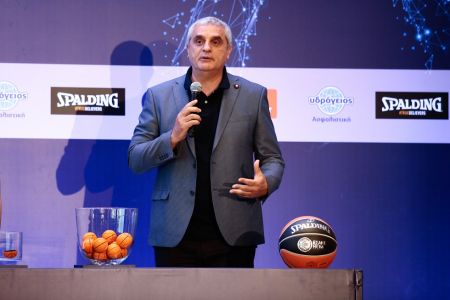 Πεδουλάκης: «Ευχαριστημένος από τις κινήσεις, 1-2 μεταγραφές ακόμη»