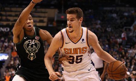 Ο νέος συμπαίκτης των Αντετοκούνμπο στους Μπακς