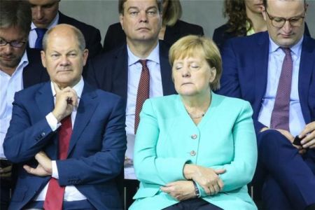 Τι συμβαίνει με την Μέρκελ; Χωρίς τέλος οι φήμες για την υγεία της