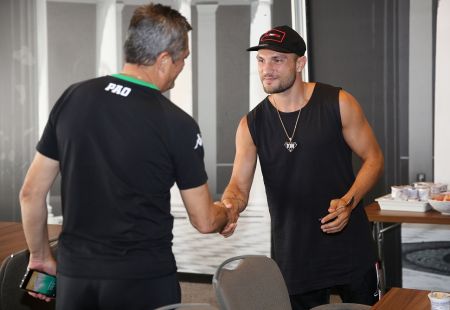 Παναθηναϊκός : Έφτασε στην Ολλανδία ο Γιοάν Μολό