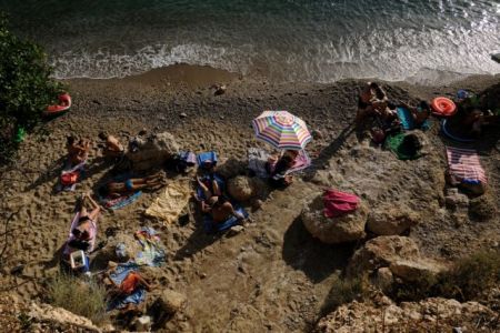 Στους 40°C σκαρφαλώνει ξανά το θερμόμετρο