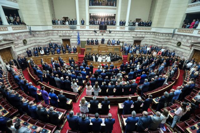 Κοινοβουλευτικός πυρετός: Τα 3 νομοσχέδια που περνούν από τη Βουλή ως τις 8 Αυγούστου