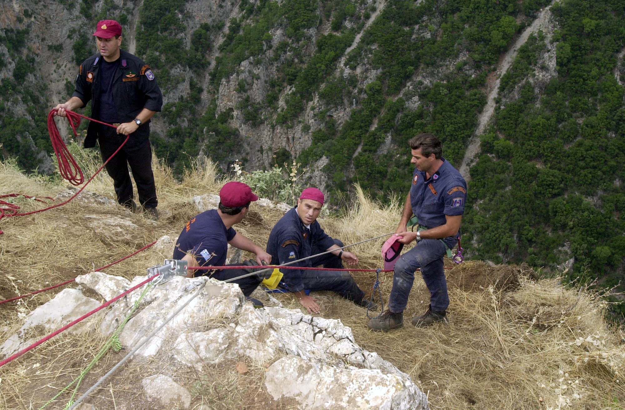 Ορειβάτης έπεσε σε χαράδρα στον Ολυμπο – Επιχείρηση της πυροσβεστικής