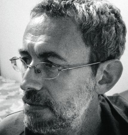 Ελληνική λογοτεχνία : Λυρικό υπαρξιακό δράμα σε μια δυστοπική επαρχία