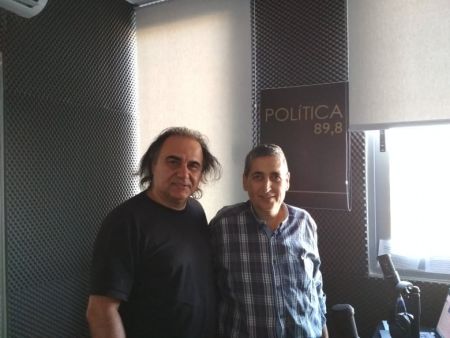 Ο Νίκος Ανδρουλάκης μας ταξιδεύει με τις συναυλίες του σήμερα στο Χάρακα και αύριο στο Αβδού