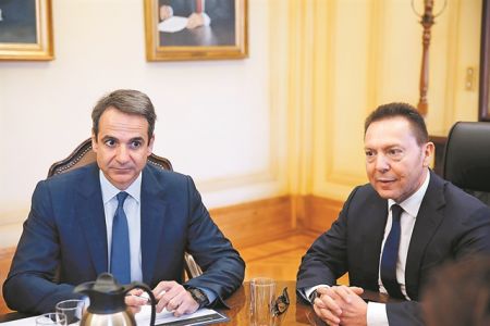 Τα ατού για μείωση φόρων, τράπεζες και πλεόνασμα