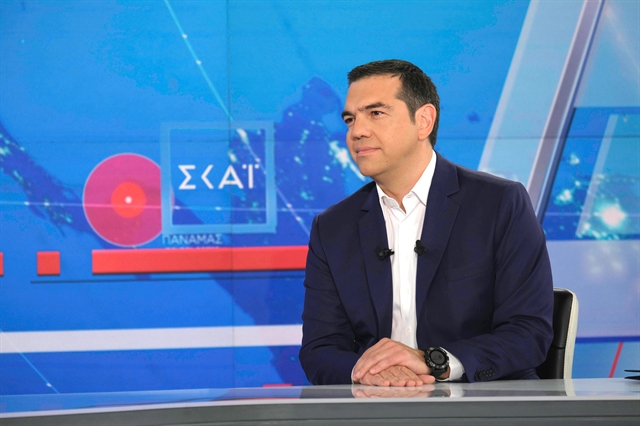 Η σύγκρουση τρέφει τον Τσίπρα