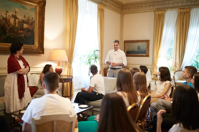 Προσωρινός πρωθυπουργός με εντολή του λαού