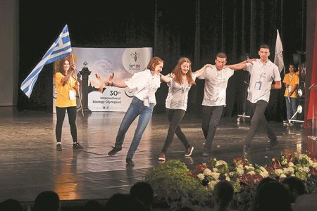 Τροπαιοφόροι οι μαθητές μας!