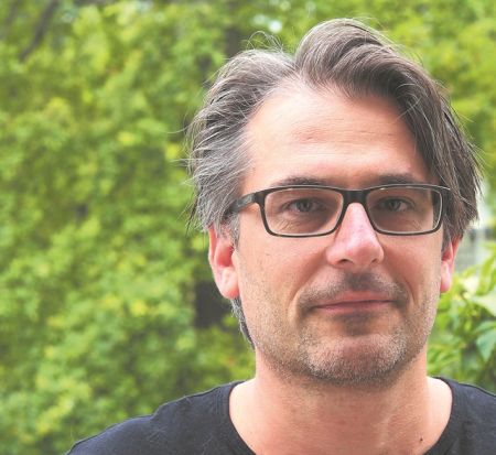 Πες μου πώς μιλάς να σου πω τι ψηφίζεις