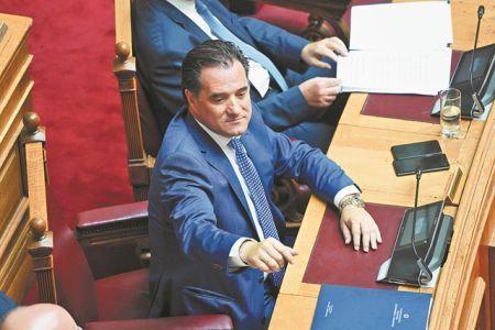 Στις Big Four η εποπτεία των μεγάλων επιχειρήσεων