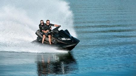 Ηράκλειο: Συγκρούστηκαν jet ski σε παραλία της Χερσονήσου