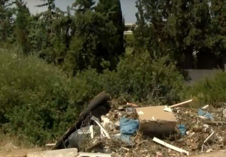 Οικόπεδα «βόμβες» σε όλη την Ελλάδα: Ανεξέλεγκτη η κατάσταση με τα ξερά χόρτα