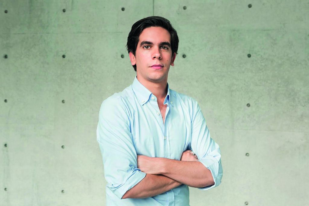 Από τη Λέσβο ως τη συλλογή του Μπένετον