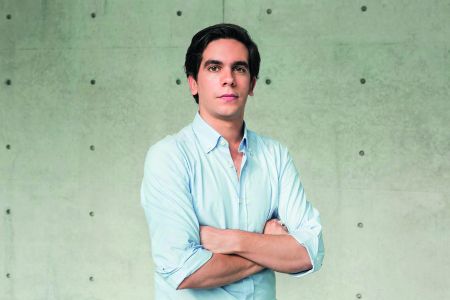 Από τη Λέσβο ως τη συλλογή του Μπένετον