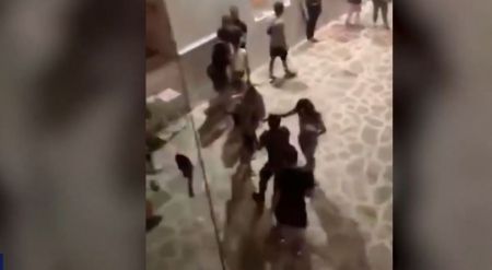 Ανατροπή στον καβγά τουρίστα με αστυνομικό στην Αντίπαρο