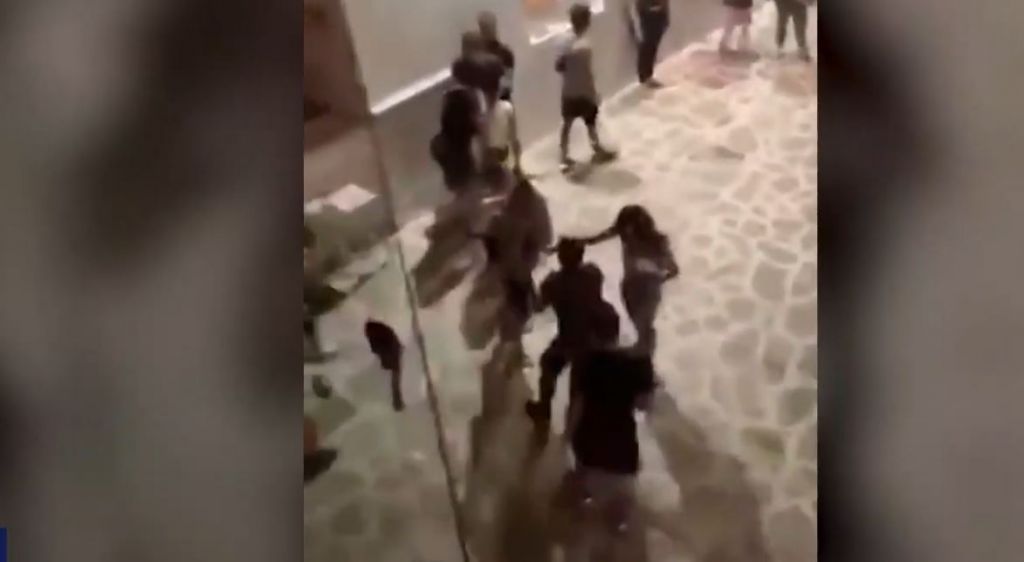 Ανατροπή στον καβγά τουρίστα με αστυνομικό στην Αντίπαρο