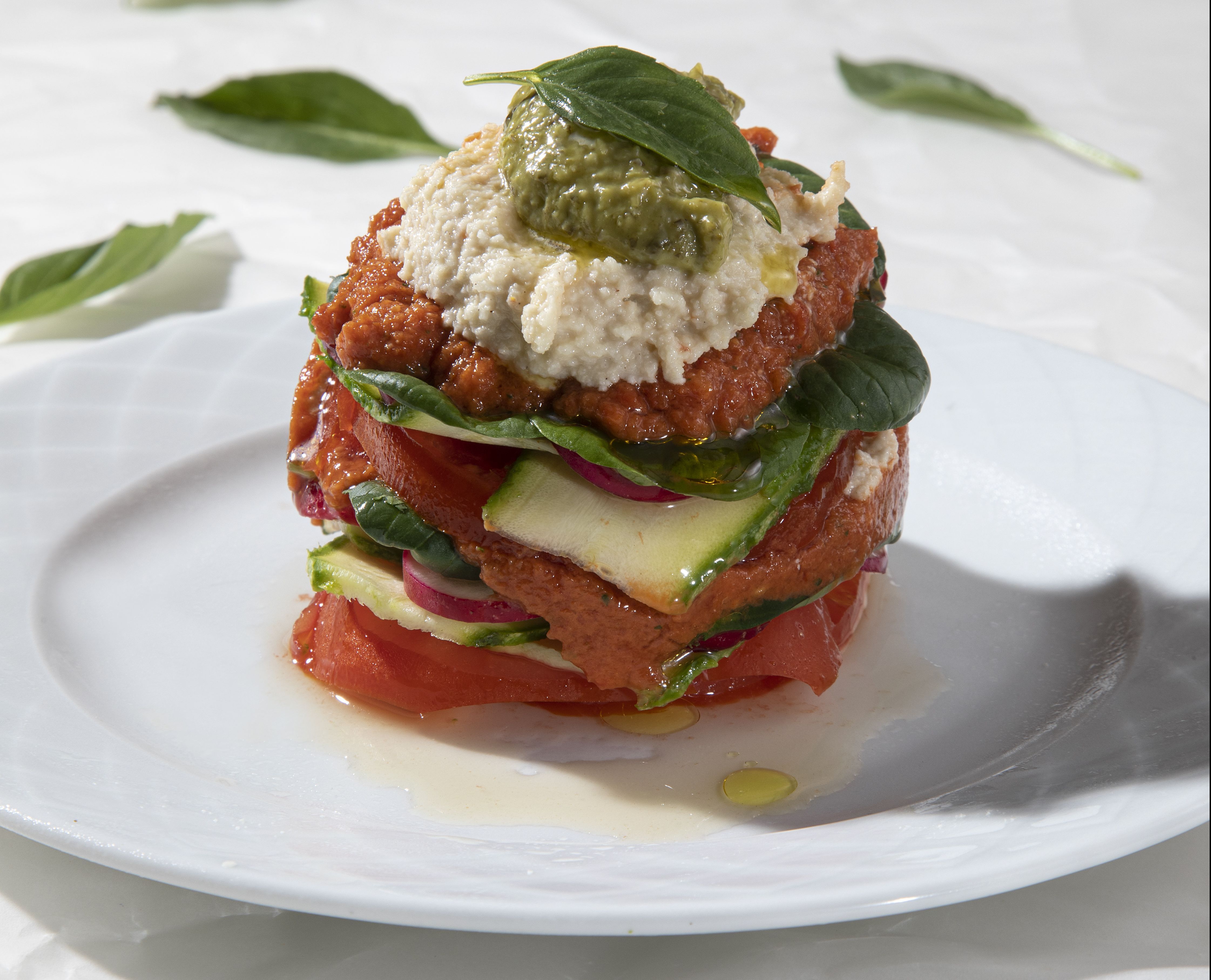 Μιλφέιγ λαχανικών με 3 σάλτσες