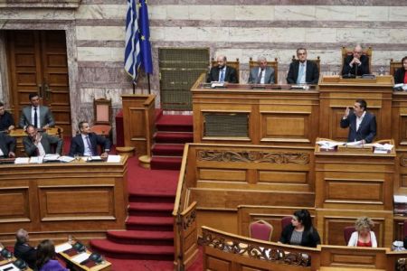 Συνεργάτες Τσίπρα: Να αποπέμψει τον νέο διοικητή της ΕΥΠ ο κ. Μητοστάκης