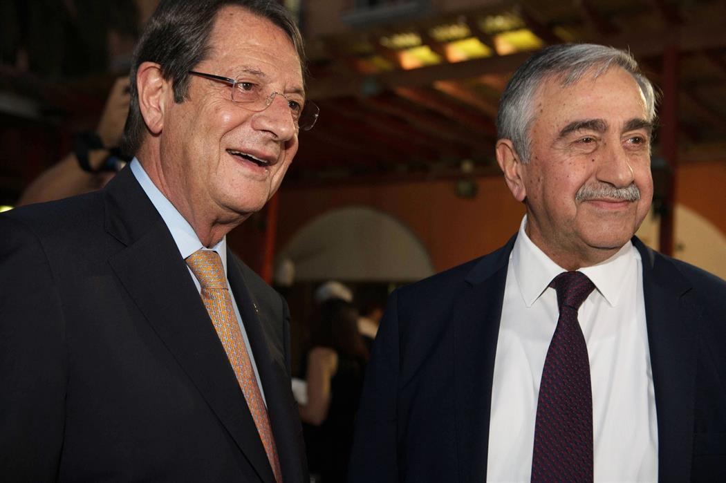 Αναστασιάδης – Ακιντζί: Οι κόκκινες γραμμές της Λευκωσίας