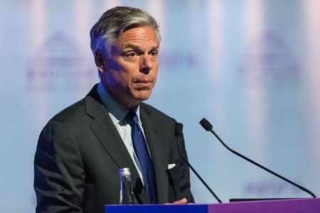 Παραιτείται ο πρέσβης των ΗΠΑ στη Ρωσία