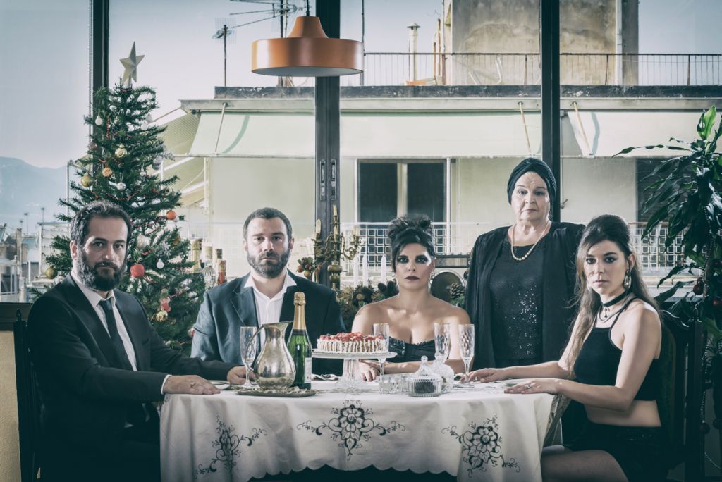 «Ο πατέρας» του Μπισμπίκη στο Θέατρο Αποθήκη