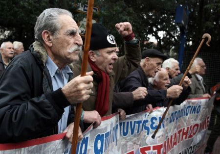 Συνταξιούχοι: Χαμηλές προσδοκίες για τα αναδρομικά