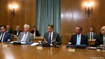 Θα συνεχιστεί το δυνατό ξεκίνημα Μητσοτάκη;