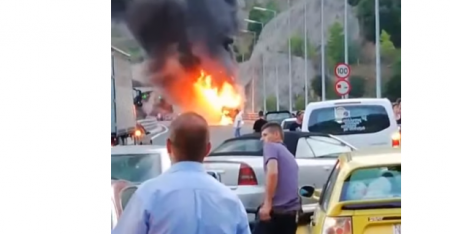 Φλεγόμενο λεωφορείο εν κινήσει στην Εγνατία Οδό