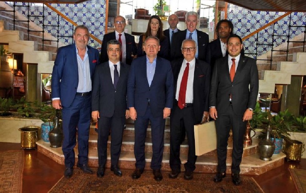 Γεύμα φιλίας στον Ολυμπιακό παρέθεσε η Μπασακσεχίρ