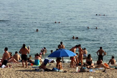 Καύσωνας:  Σε ποιες περιοχές το θερμόμετρο θα δείξει 40