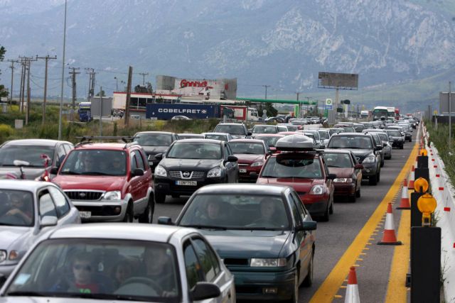 Σοβαρό τροχαίο στην Αθηνών – Λαμίας: Ουρές χιλιομέτρων